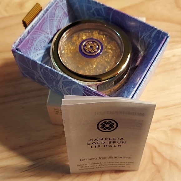 Tatcha Camellia Gold Lip Balm - Picture 6 of 10